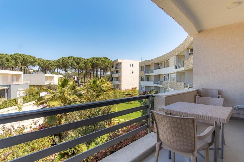 Ajten Apartments Durrës Exteriör bild